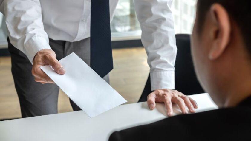 posso-alterar-o-cargo-do-meu-funcionario-durante-o-aviso-previo